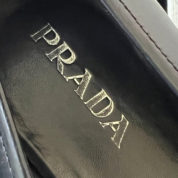 Prada kitten heels vintage black leather brown logo plate 37.5 7 pointed toe - Picture 11 of 12